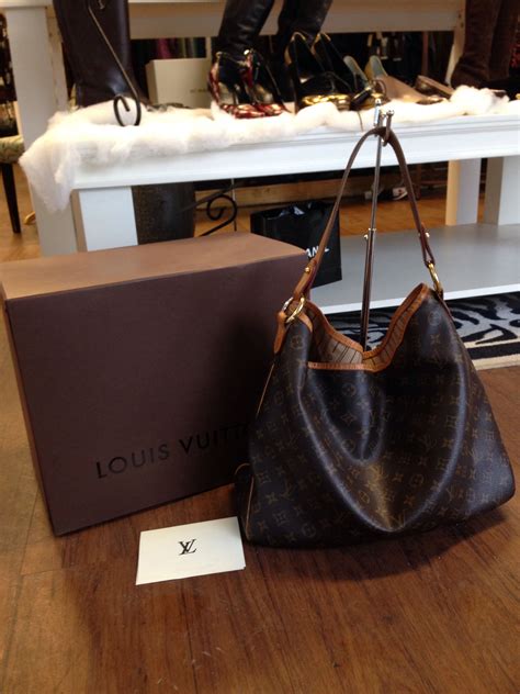 mondkapjes louis vuitton|Louis Vuitton online shopping.